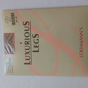 Loehmans vintage control top sandlefoot size B pale beige pantyhose